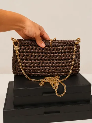 Linda bolsa de crochê artesanal feita à mão modelo único
