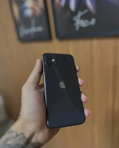iPhone 11 - 64g - novíssimo