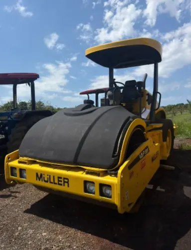 Rolo compactador Müller VAP55 2014