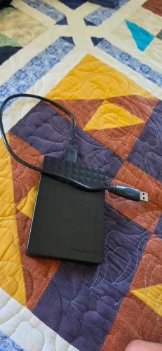 HD EXTERNO 2TB ORIGINAL Porém travado