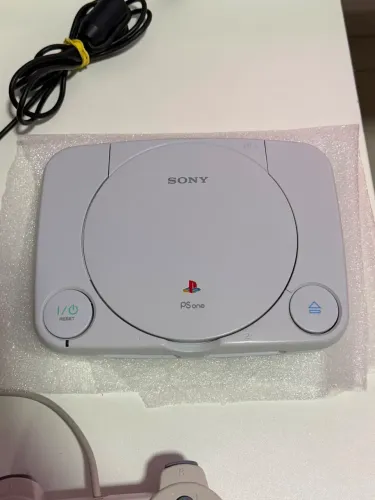 PSone Slim Original Sony + Controle DualShock + Cabos - Excelente Estado