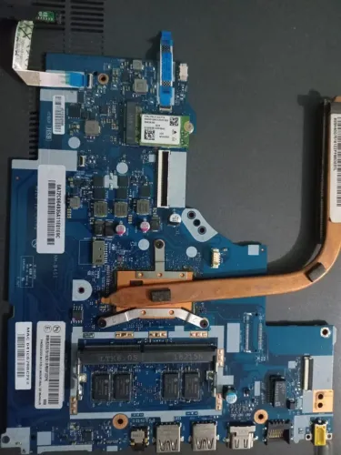 Placa-Mãe NM-B451 + Intel Core i5-8250U - IdeaPad 330