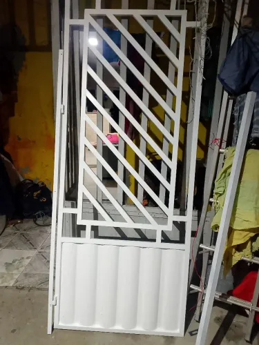 Serviço de serralheiro em geral 