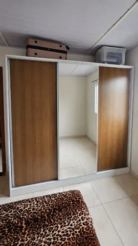 Guarda Roupa