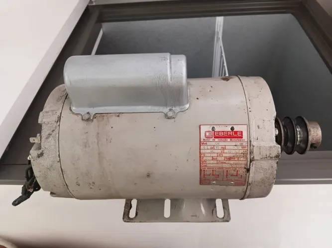 Motor p/betoneira (PARA CONSERTAR)