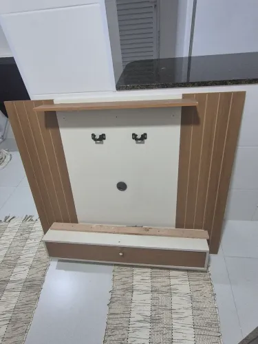 PAINEL PARA TV COM GAVETA E PRATELEIRA - R$ 150,00