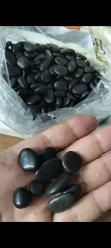 Seixos de Basalto negro importados 700g