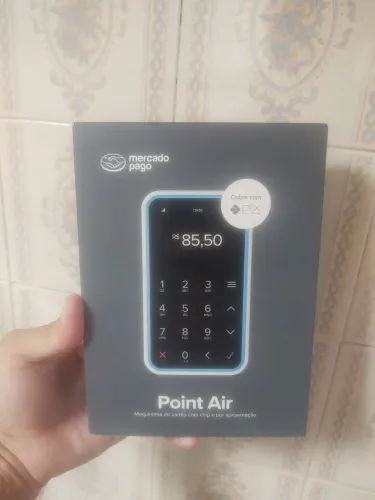 A maquininha digital do Mercado Pago- Point Air com sinal 4g. 