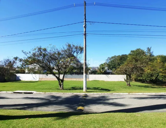 Terreno a venda no Condomínio Reserva dos Vinhedos em Louveira - SP