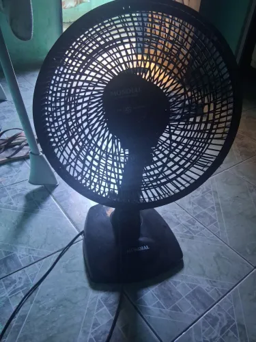 Ventilador mundial funcionando perfeitamente so falta aelece