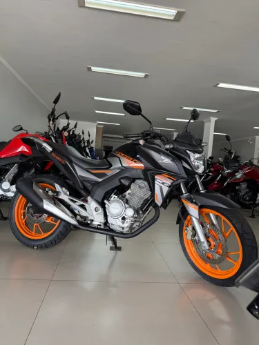 Cb Twister 250 semi nova apenas 19980 km