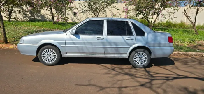 Volkswagen Santana 2.0 MI 2P E 4P 2002