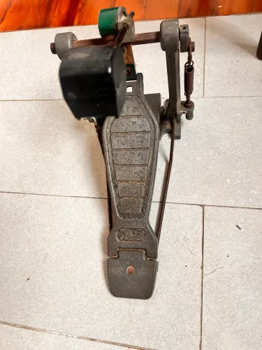 Pedal Pearl Bumbo 