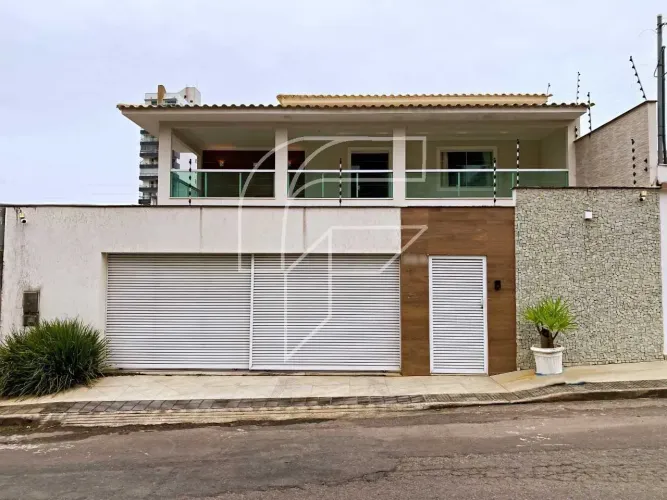 Imóvel para venda possui 400 metros quadrados com 4 quartos