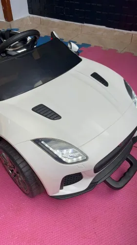 Carro elétrico infantil