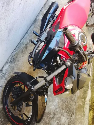 Moto ótima cb 250