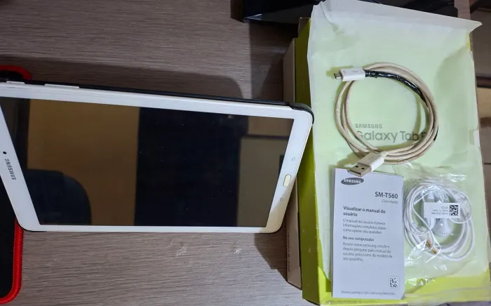 Samsung Galaxy Tab E - Completo com Caixa, NF e Android 7 Atualizado