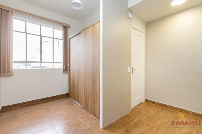 Sala à venda, 48 m² por R$ 129.000,00 - Centro - Curitiba/PR