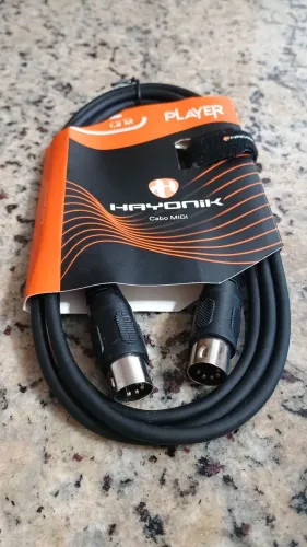 Cabo MIDI Hayonik Player 1,8m - Conectores DIN 5 Pinos - Novo / Lacrado