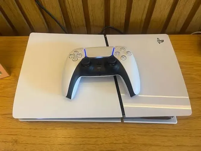 PlayStation 5 slim 1TB SEM LEITOR