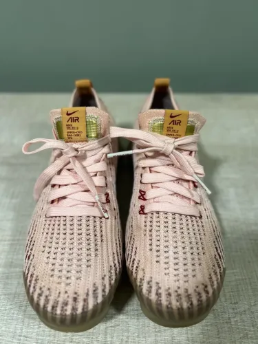 Tênis Nike Air VaporMax Flyknit 3 Rosa - Tam 35 BR / 6 US