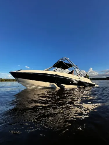 Lancha Bayliner Flight Series