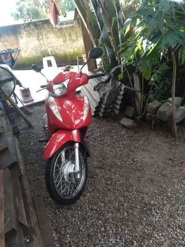 Vendo Honda biz.