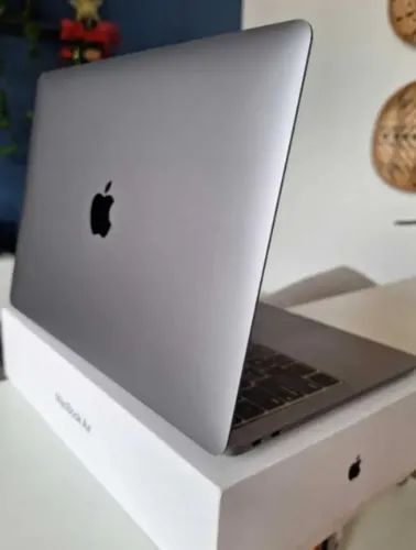 Macbook pro i9 ano 2019 placa de V de 4gb 32d ram ssd 1 tb aceito troca , iphone e note ga