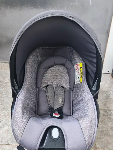Bebê conforto Cosco completo com redutor para recém-nascido e capota removível