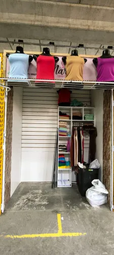 Vendo Box  - Shopping Centro Fashion! Quitado.