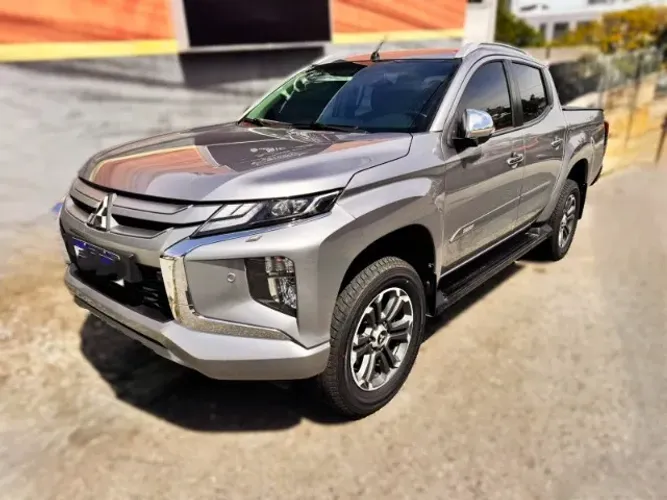 Mitsubishi L200 Triton Sport HPE-S 2.4 CD Dies. AUT 2022