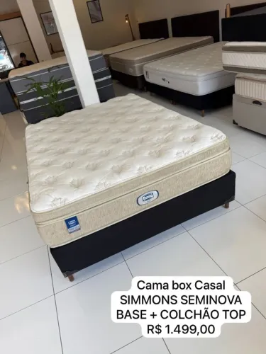 Cama de Casal SIMMONS SEMINOVA TOP COM COLCHÃO 