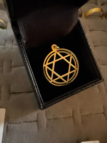 Estrela de Davi em ouro 18k/ Garantia/ Loja física
