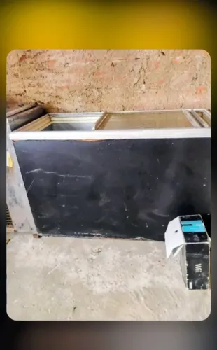 Maquinário para produção de gelo saboroso e picolé