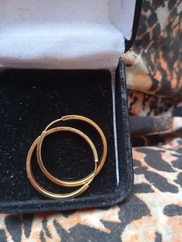 Vendo brinco de ouro 18k