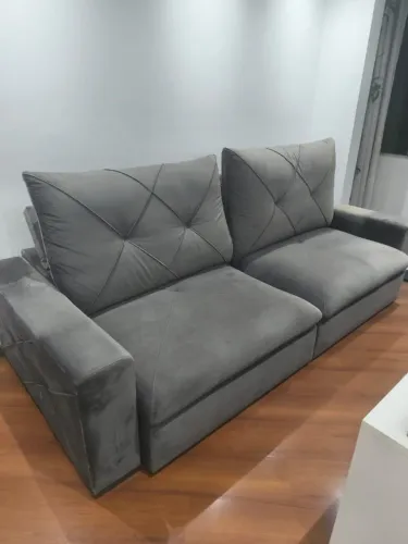 Sofá cinza, retrátil e em ótimo estado