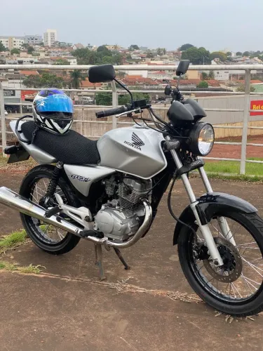 HONDA TITAN 150 ESD 2005 ? À VENDA