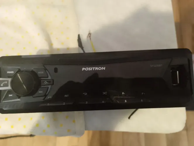 Rádio pósitron