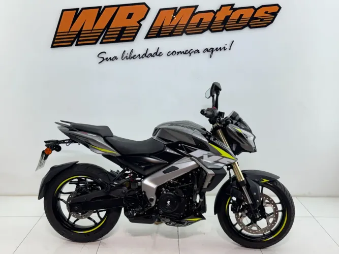 BAJAJ DOMINAR NS400Z