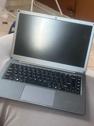 Vendo notebook novo