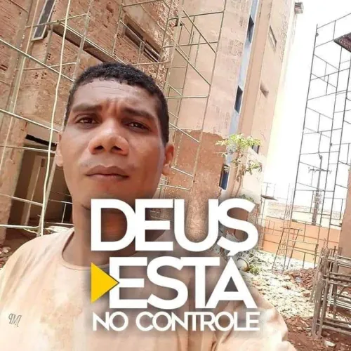 trabalho como ajudante de pedreiro habilitado