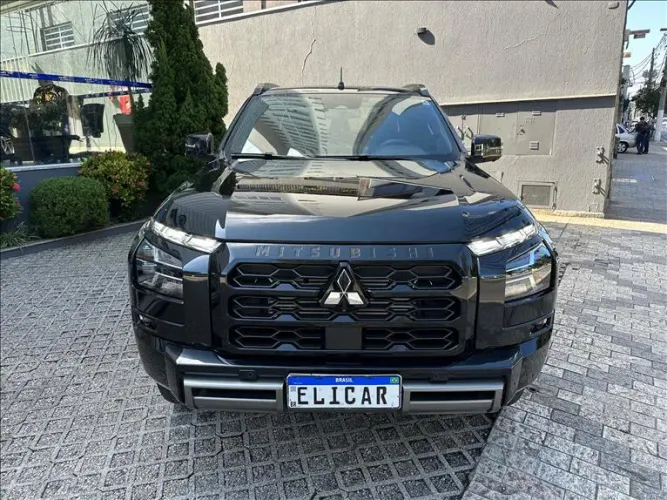 Mitsubishi TRITON Katana 2.4 CD 4X4 TB Diesel Aut. 2026