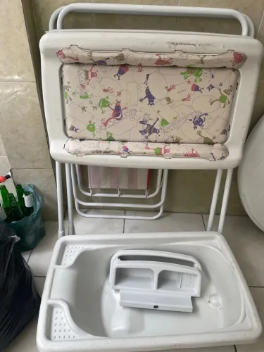 Banheira com suporte para bebês