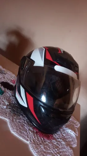 Capacete