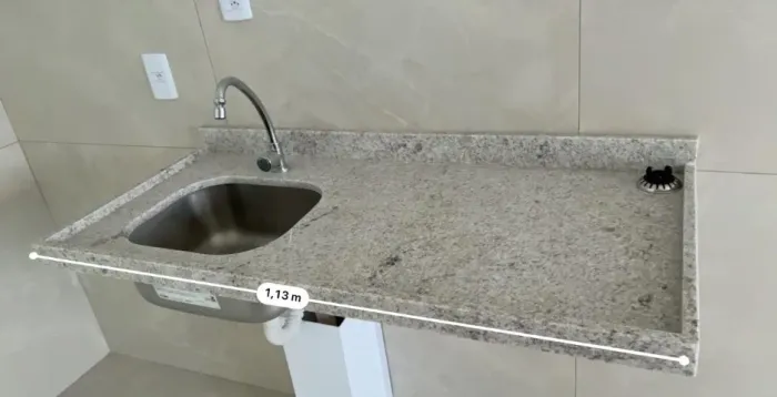 Pia em granito itaúnas largura 1,13 x profund 52cm+cuba de inox retang tramontina (40x34) 