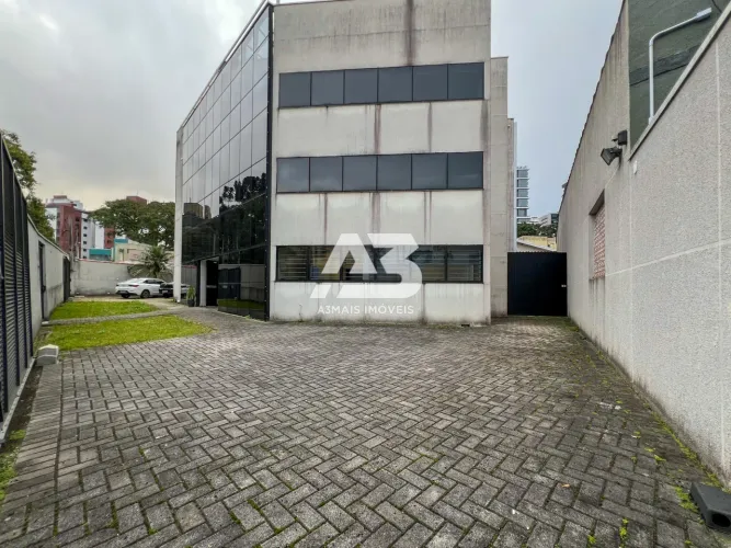 Comercial de 809m²