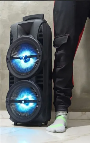 Caixa de som Bluetooth 1500 W Não aceita oferta
