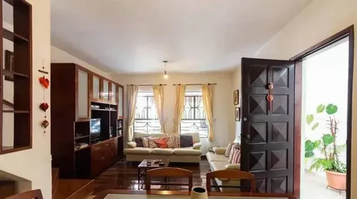 Casa de condomínio sobrado 3 dormitórios  vagas cobertas - Jardim Bonfiglioli