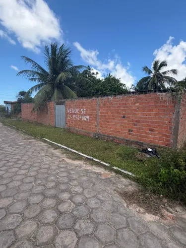 Vendo 2 terreno um ao lado do outro , todo murado. Casa um medindo 10x30