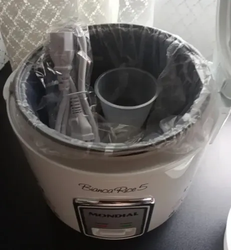 Panela Elétrica de Arroz Mondial Bianca Rice 5 Xícaras - NOVA NA CAIXA R$ 115